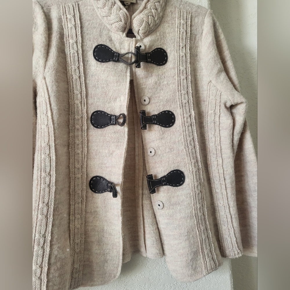 Jacket - Picture 3 of 4